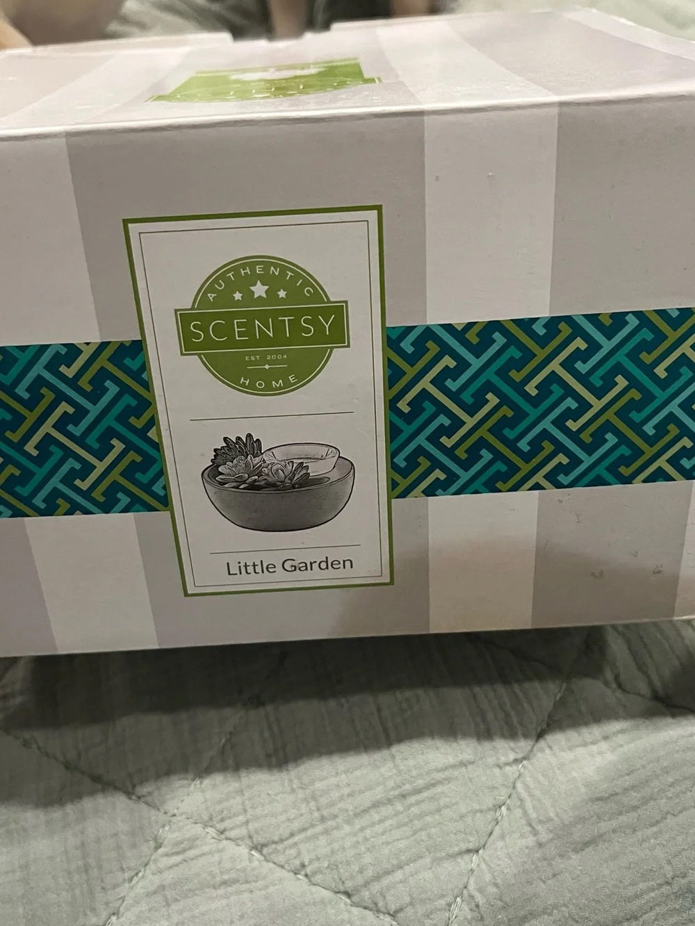 Scentsy Little Garden Decorative wax warmer